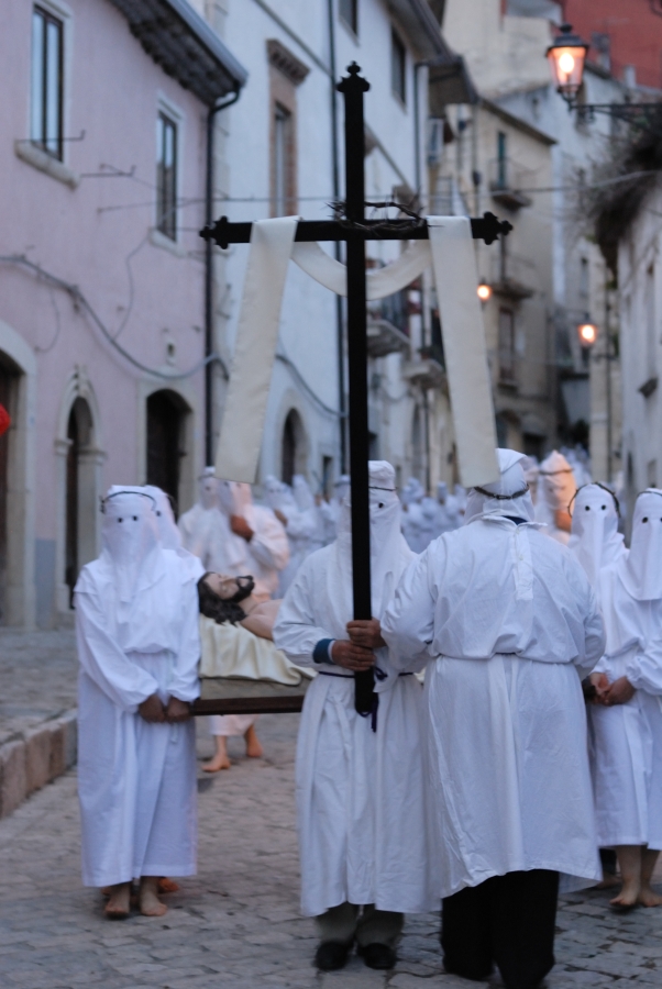 La processione penitenziale del Venerdì Santo - per le strade del centro storico